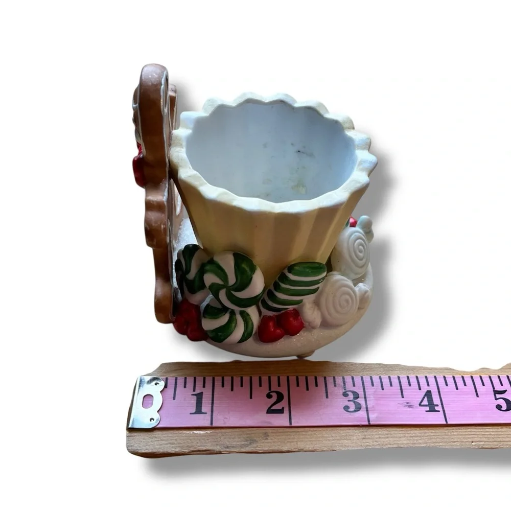 PartyLite charming gingerbread